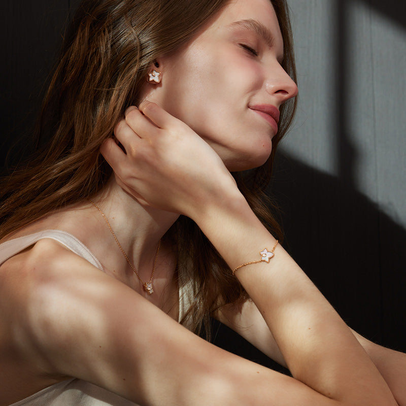 Mother-of-Pearl Bead Bracelet