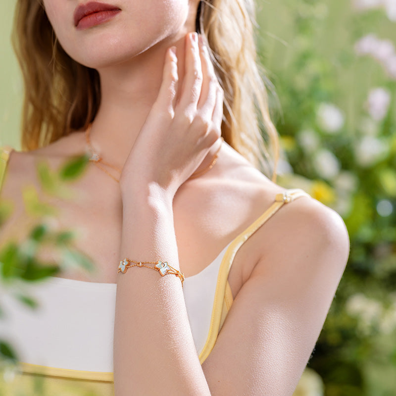 Mother of Pearl Bead Three-Leaf Bracelet