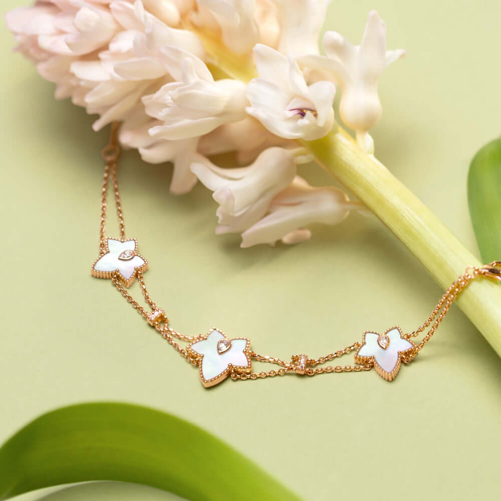 Mother of Pearl Bead Three-Leaf Bracelet