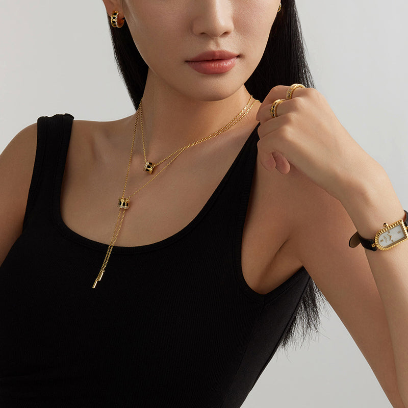 Arch Black Onyx Necklace
